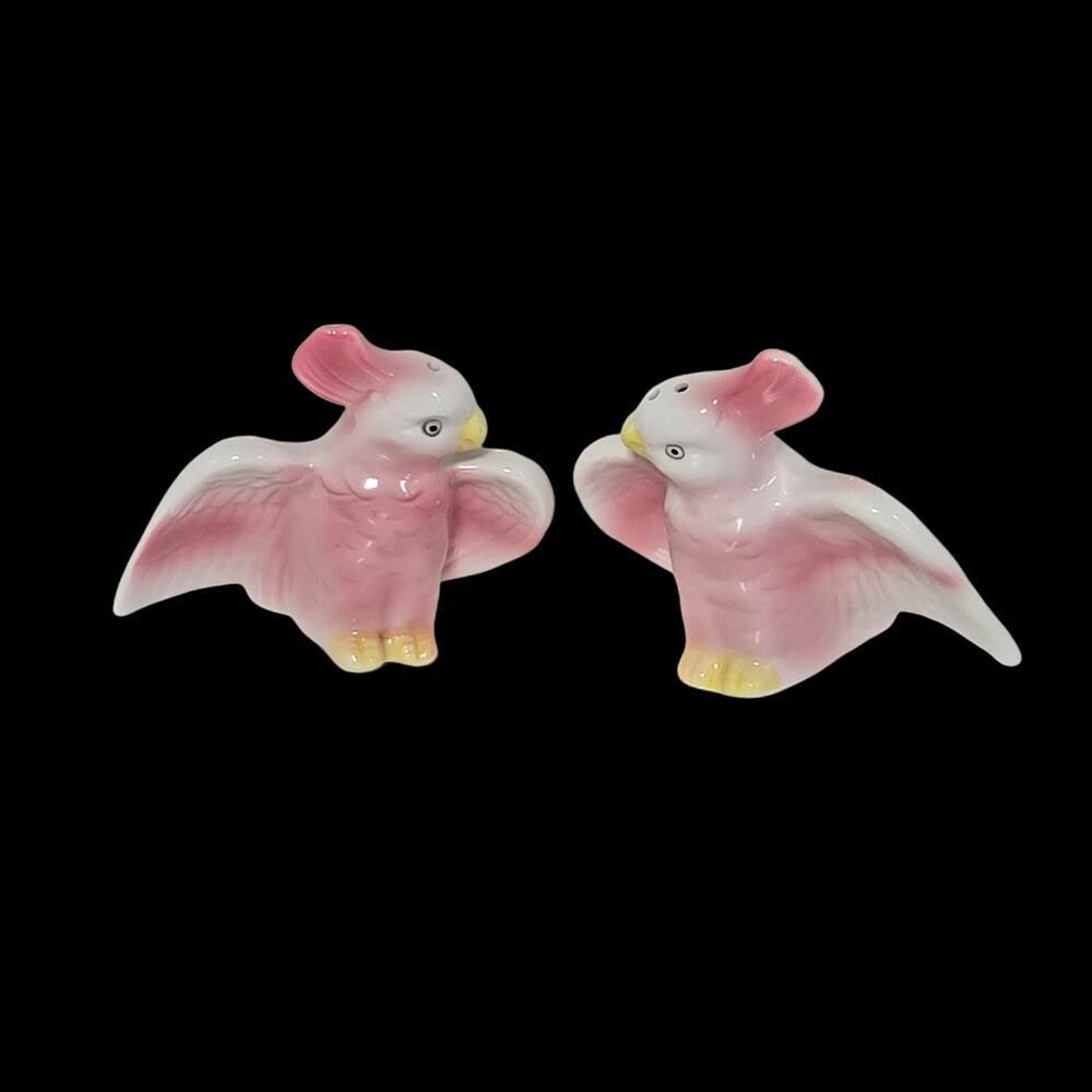 Vintage‎ Cockatoos Parrots Birds Pink White Salt and Pepper 3" SARSAPARILLA 1986